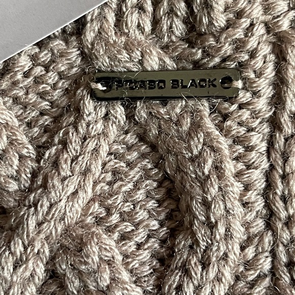 Picabo Black Beige Wool Blend Long Cable Knit Gloves O/S - Picture 4 of 8